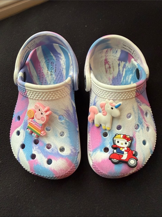 CROCS Other - CROCS Kids Tie-Dye Clogs in Pink & Blue with Character Charms
